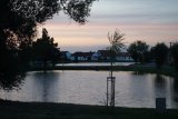 Dva rybníky při západu slunce